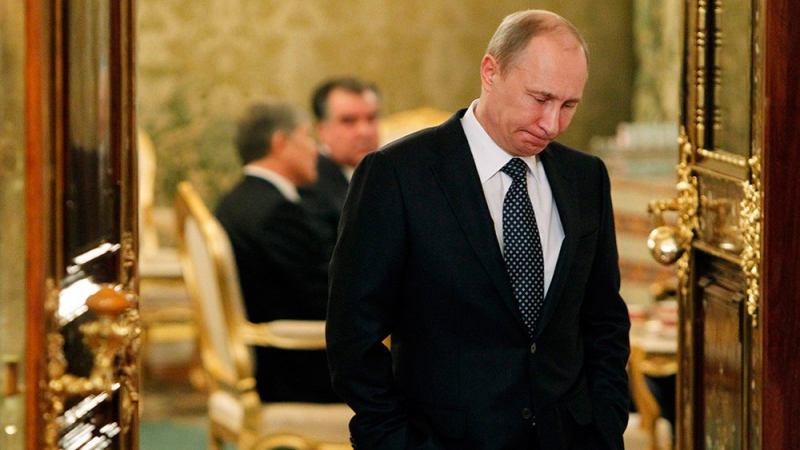  Putin Kissincerin həyat yoldaşına başsağlığı verdi  