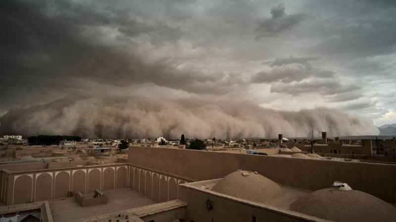  İranda toz fırtınasından xəsarət alanların sayı artdı  